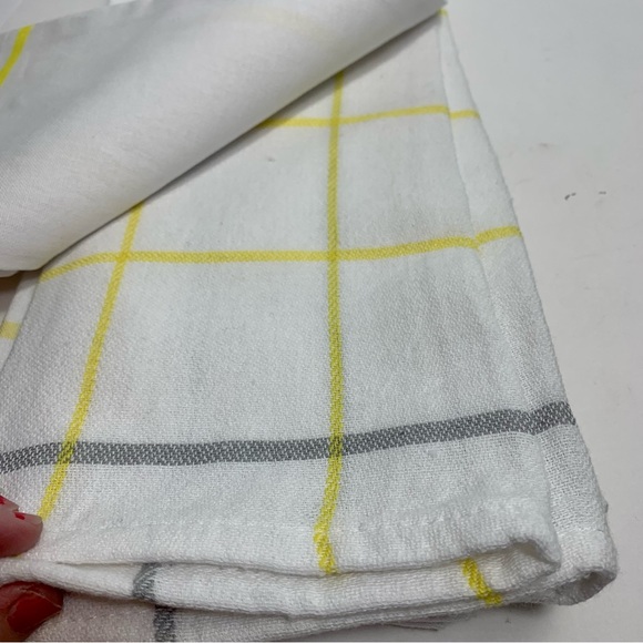 NWT. Bloom set of 4 Easter dog towels. 18” x 28”. two dogs in bunny ears - Picture 8 of 10